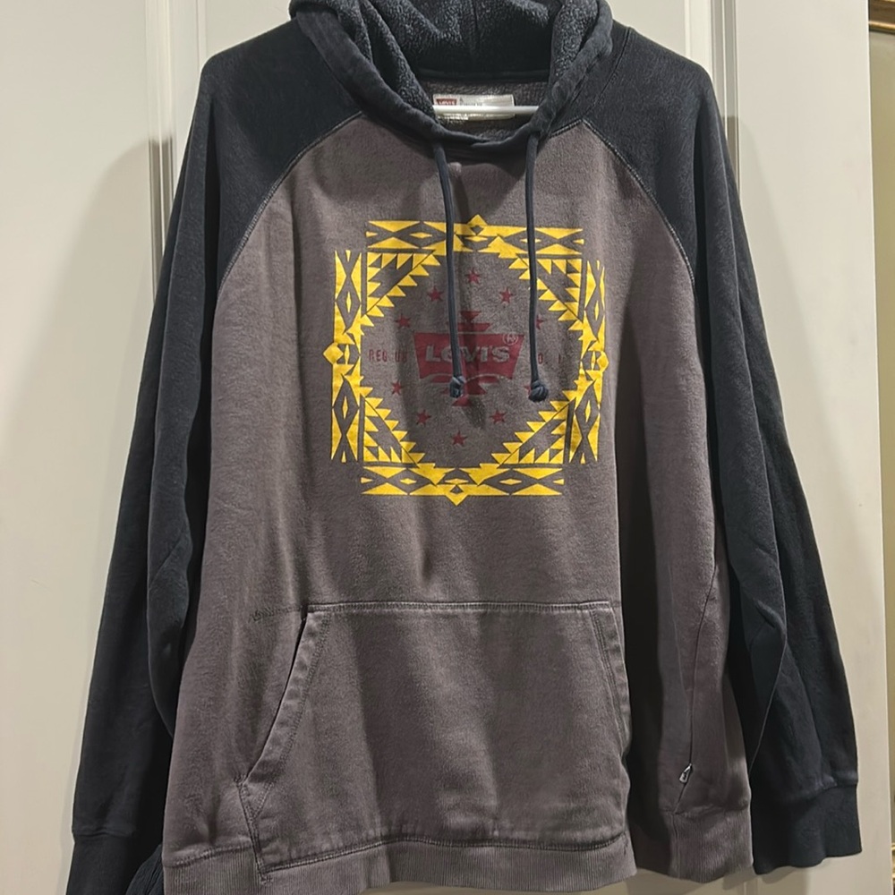 Levi’s Aztec pullover 2 tone Hoodie kangaroo pocket long sleeves men’s size XL